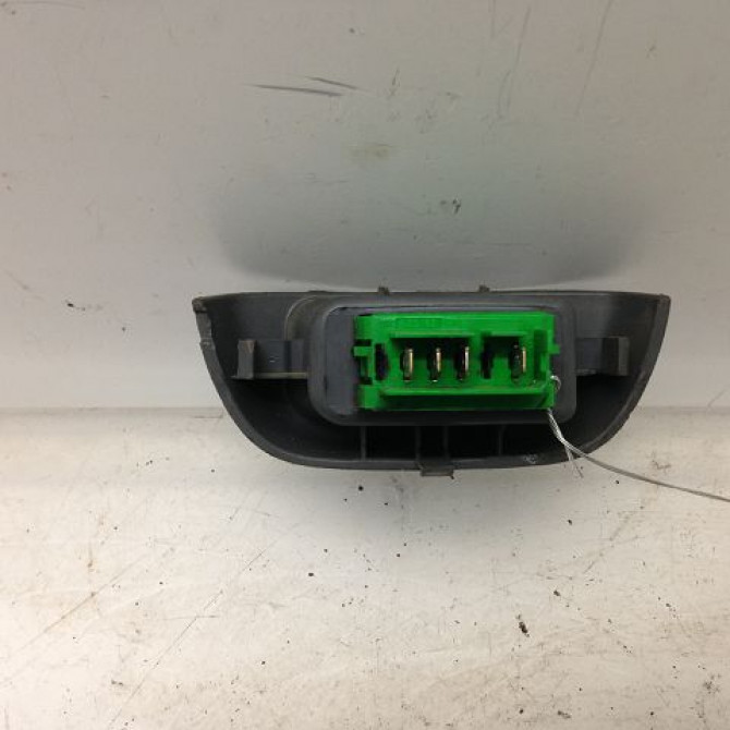 Commande lève-glace porte avant gauche occasion PEUGEOT 107 Phase 1 06-2005->12-2008 1.4 HDI 6554KZ 2