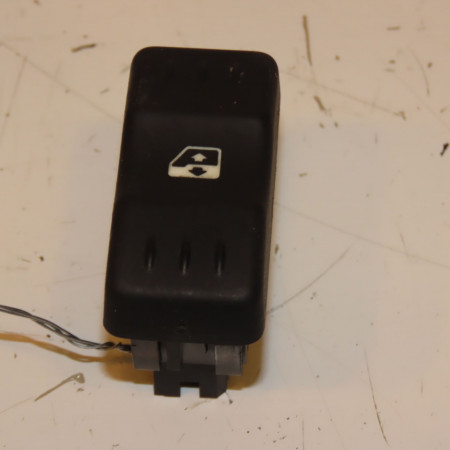 Commande lève-glace porte avant droite occasion DACIA LOGAN I Phase 1 06-2005->06-2008 1.5 DCI 70ch