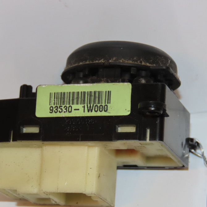 Commande rétroviseurs extérieures électriques occasion KIA RIO III Phase 1 06-2011->... 1.2i 85ch 935301W000 3