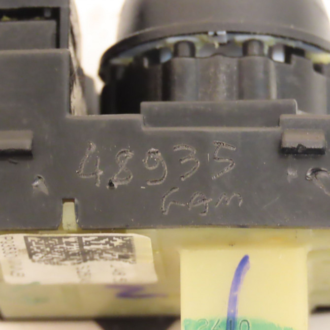 Commande rétroviseurs extérieures électriques occasion HYUNDAI I 10 II Phase 2 09-2016->... 93530K6000NNB 3