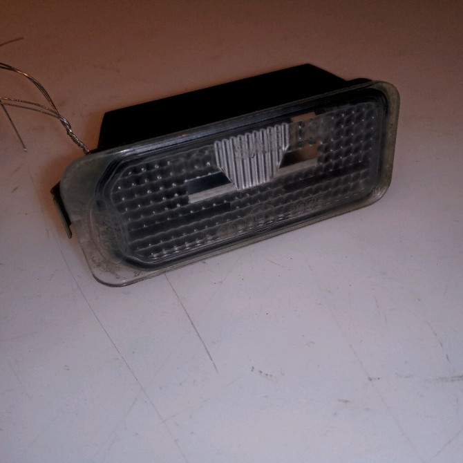 Eclaireur plaque de police d occasion FORD FIESTA VI Phase 1 10-2008->11-2012 1.4 TDCI 68ch 5105886 1