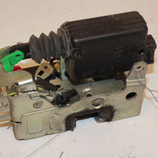 Serrure porte avg occasion DACIA LOGAN I Phase 1 MCV 01-2007->10-2008 1.5 DCI 85ch 6001547510 1