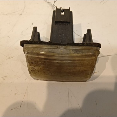 Eclaireur plaque de police d occasion CITROEN C3 I Phase 1 04-2002->10-2005 1.4HDI 8v 70ch 6340A3