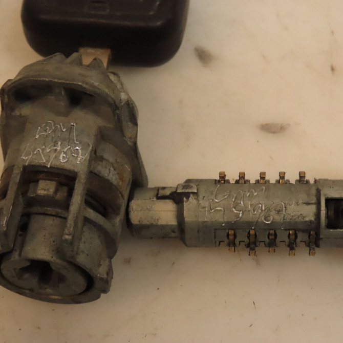 Kit serrures + antivol occasion OPEL VECTRA III Phase 1 06-2002->10-2005 2.2 DTI 16v 125ch 2