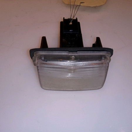 Eclaireur plaque de police d occasion PEUGEOT 206 + Phase 1 03-2009->05-2013 1.1i 60ch 6340A3