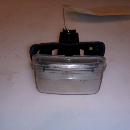 Eclaireur plaque de police d occasion PEUGEOT 207 Phase 1 04-2006->06-2013 1.6 HDI 16v 110ch 6340A3