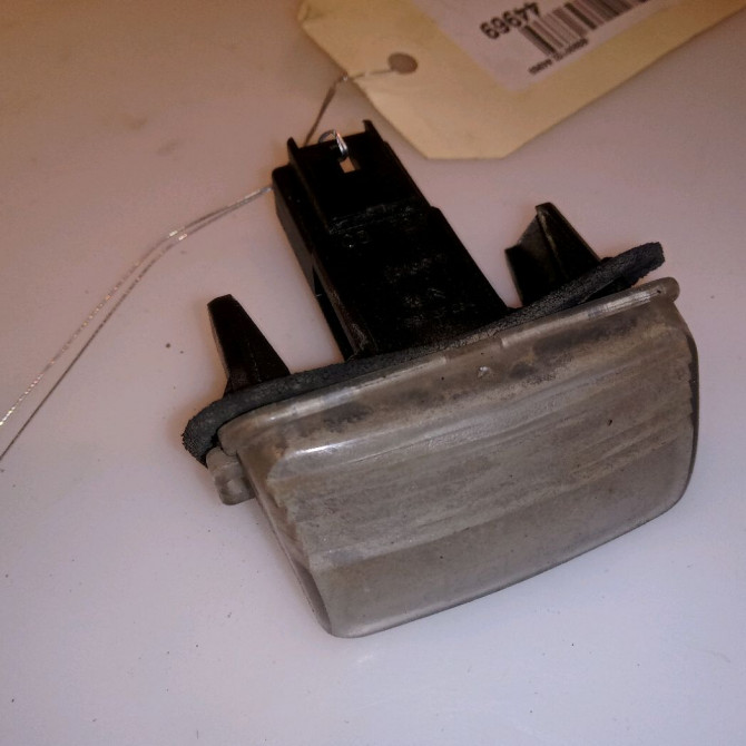 Eclaireur plaque de police d occasion PEUGEOT 407 phase 1 SW 07-2004->07-2008 2.0 HDI 136ch 6340A3 1