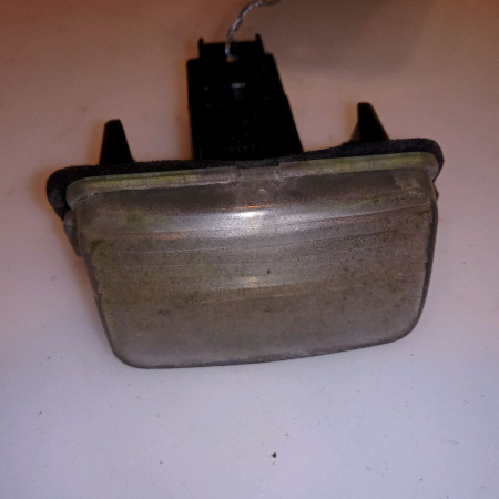 Eclaireur plaque de police d occasion CITROEN C3 I Phase 1 04-2002->10-2005 1.4HDI 8v 70ch 6340A3