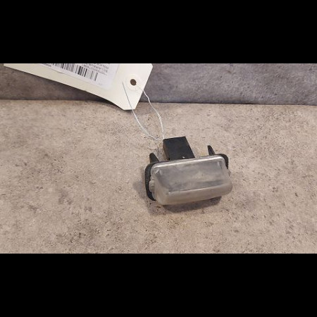 Eclaireur plaque de police g occasion PEUGEOT 207 Phase 1 04-2006->06-2013 1.6 VTI 16v 120ch 6340A3