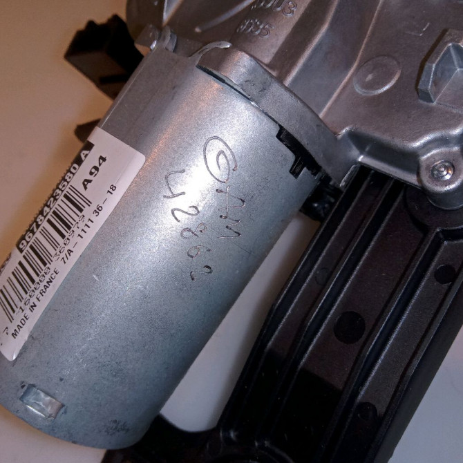 Moteur essuie-glace arrière occasion PEUGEOT 2008 Phase 1 01-2013->... 1.2i PURETECH 110ch 9678423580 3