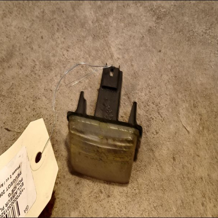 Eclaireur plaque de police g occasion PEUGEOT 206 Phase 2 02-2003->02-2009 1.4 HDI 70ch 6340A3