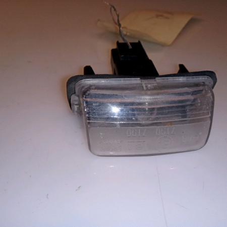 Eclaireur plaque de police g occasion PEUGEOT 207 Phase 1 04-2006->06-2013 1.4 HDI 70ch 6340A3
