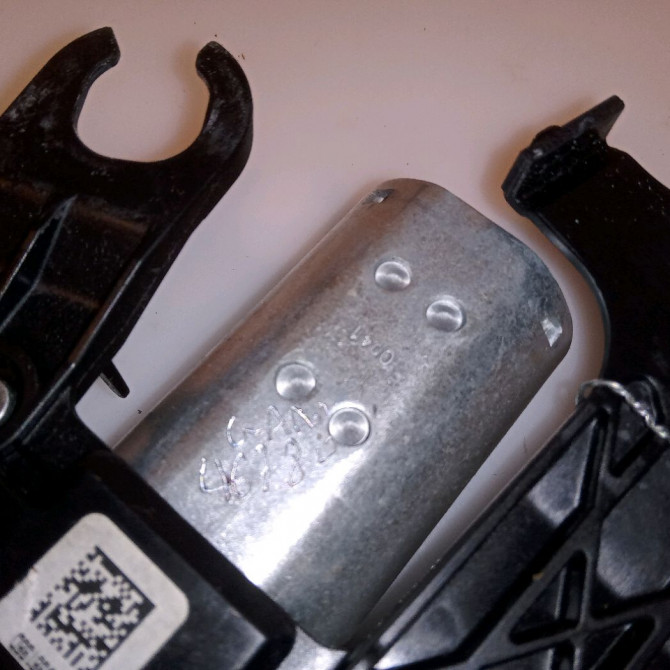 Moteur essuie-glace arrière occasion PEUGEOT 2008 Phase 1 01-2013->... 1.6 E-HDI 92ch 9678423580 3