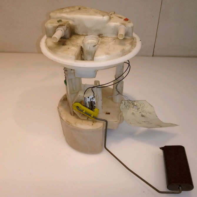 Jauge a carburant occasion RENAULT CLIO II Phase 1 03-1998->06-2001 1.9 D 65ch 7700416987 2