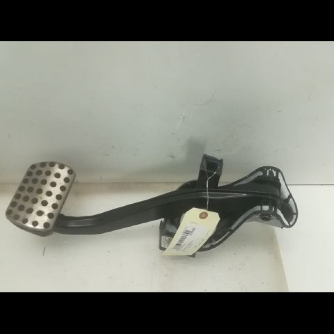 Pedale de frein occasion MERCEDES CLASSE E IV Phase 1 03-2009->11-2012 E 350 CDI 231ch 2042902001 1