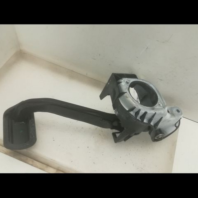 Pedale de frein occasion MERCEDES CLASSE E IV Phase 1 03-2009->11-2012 E 350 CDI 231ch 2042902001 2