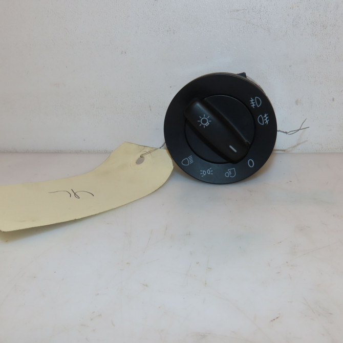 Interrupteur commande de phares occasion VOLKSWAGEN EOS Phase 1 04-2006->01-2011 2.0 TDI 140ch 1K0953513G9B9 1