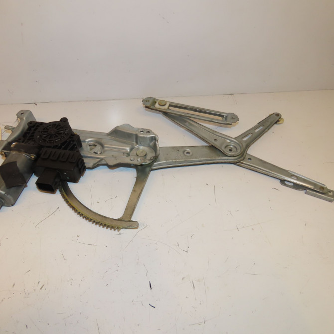 Mecanisme + moteur lève-glace avant droit occasion OPEL ASTRA II Phase 1 04-1998->09-2004 1.8i 16v 90543918 1