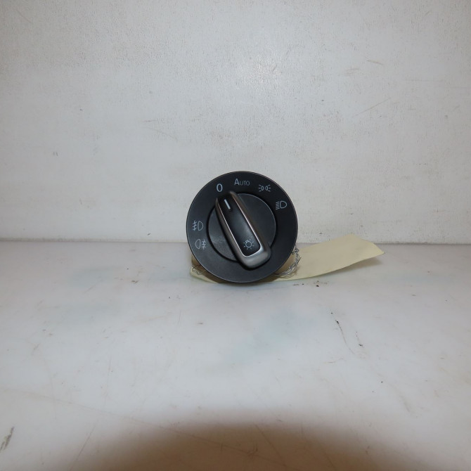 Interrupteur commande de phares occasion VOLKSWAGEN SCIROCCO III Phase 1 07-2008->09-2014 2.0 TDI 140ch 1K0953513G9B9 1