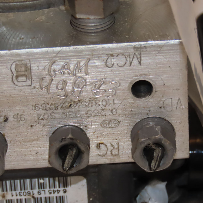 Unité hydraulique ABS occasion PEUGEOT 3008 I Phase 1 04-2009->12-2013 2.0 HDI 150ch 1607510480 2