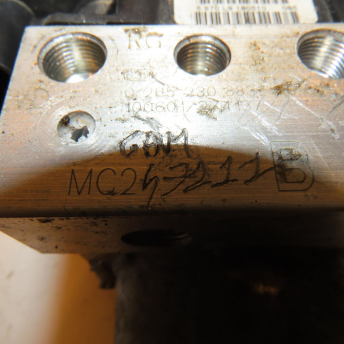 Unité hydraulique ABS occasion PEUGEOT 5008 I Phase 1 11-2009->12-2013 1.6 HDI 110ch 1607510480 3