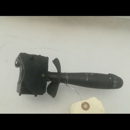 Commande essuie glace occasion DACIA SANDERO I Phase 1 06-2008->10-2012 1.4 MPI 75ch 6001551357