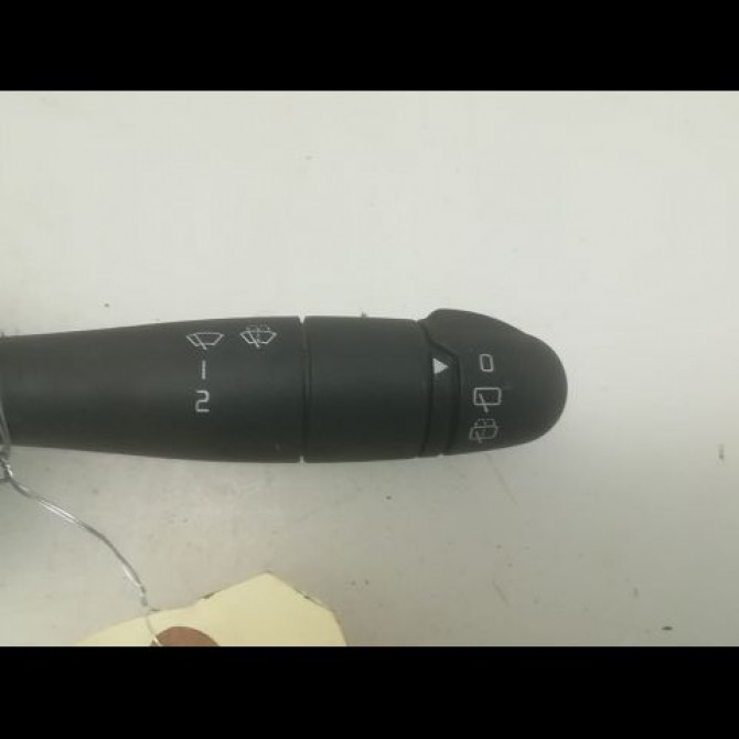 Commande essuie glace occasion DACIA SANDERO I Phase 1 06-2008->10-2012 1.4 MPI 75ch 6001551357 2