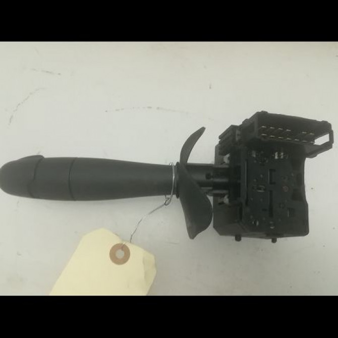 Commande essuie glace occasion DACIA SANDERO I Phase 1 06-2008->10-2012 1.4 MPI 75ch 6001551357 3