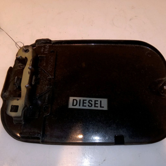 Volet de trappe carburant occasion DACIA SANDERO I Phase 1 06-2008->10-2012 1.5 DCI 85ch 788306894R 2