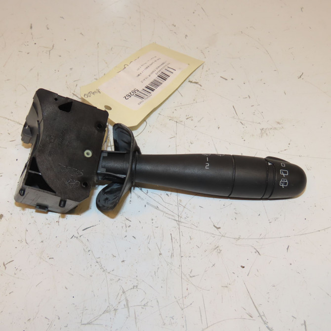 Commande essuie glace occasion DACIA SANDERO I Phase 1 06-2008->10-2012 1.4 MPI 75ch 6001551357 1