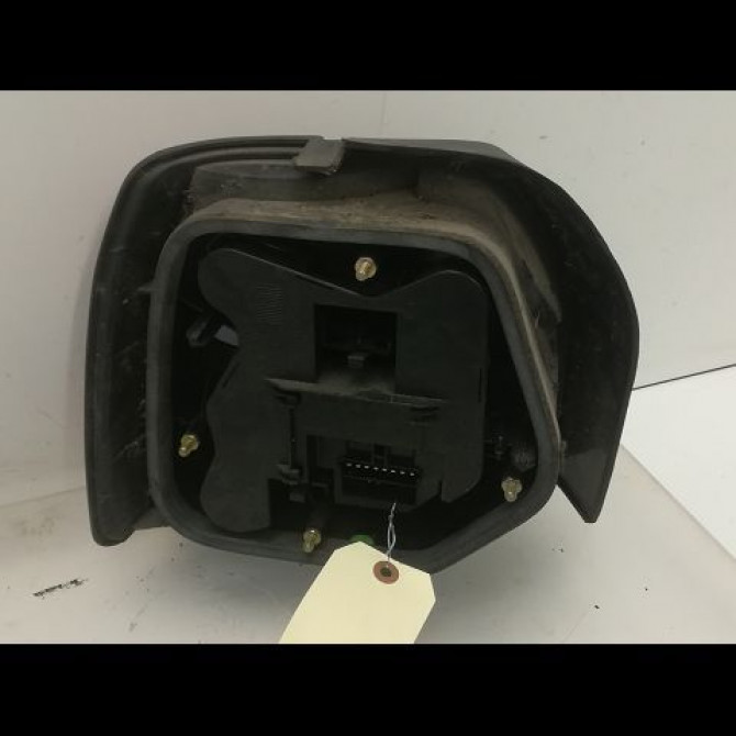 Feu arrière droit occasion RENAULT 19 Phase 1 07-1989->04-1992 7701034111 2