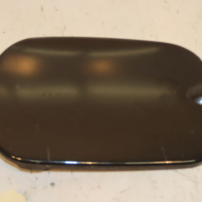 Volet de trappe carburant occasion DACIA SANDERO I Phase 1 06-2008->10-2012 1.4 MPI 75ch 1