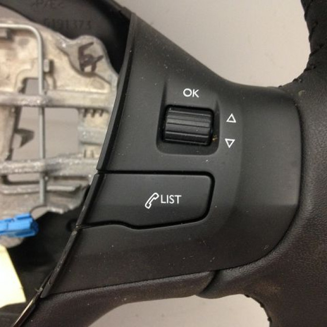 Volant de direction occasion PEUGEOT 2008 Phase 1 01-2013->... 96739515ZD 2