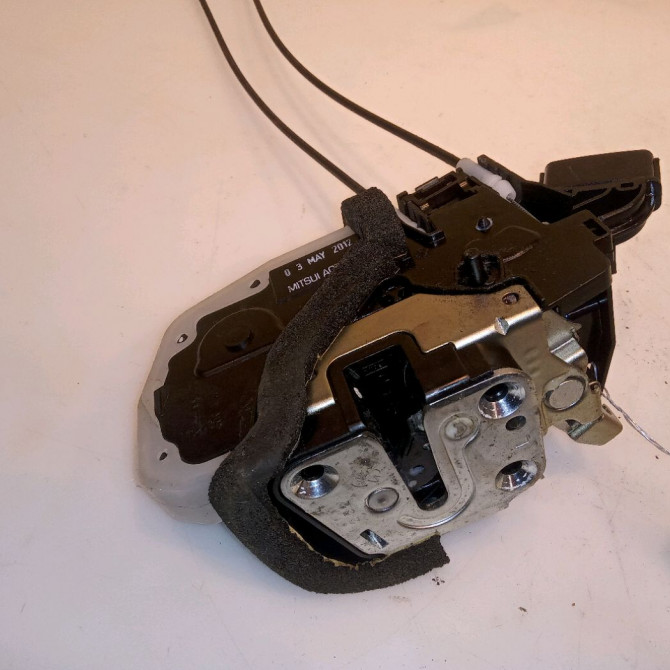 Serrure porte arg occasion NISSAN MICRA IV Phase 1 11-2010->12-2013 825011HH0C 2