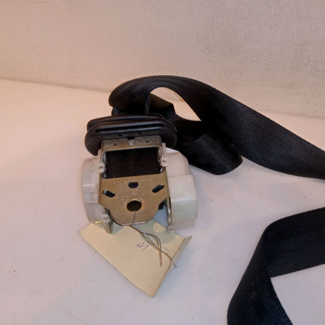 Ceinture arrière gauche occasion TOYOTA AYGO I Phase 2 01-2009->06-2012 1.0 VVTI 733700H010C3 2