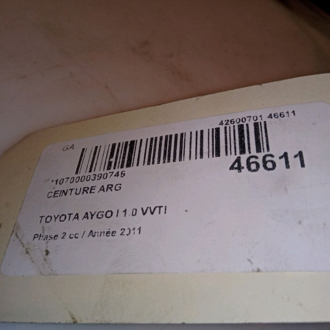 Ceinture arrière gauche occasion TOYOTA AYGO I Phase 2 01-2009->06-2012 1.0 VVTI 733700H010C3 4