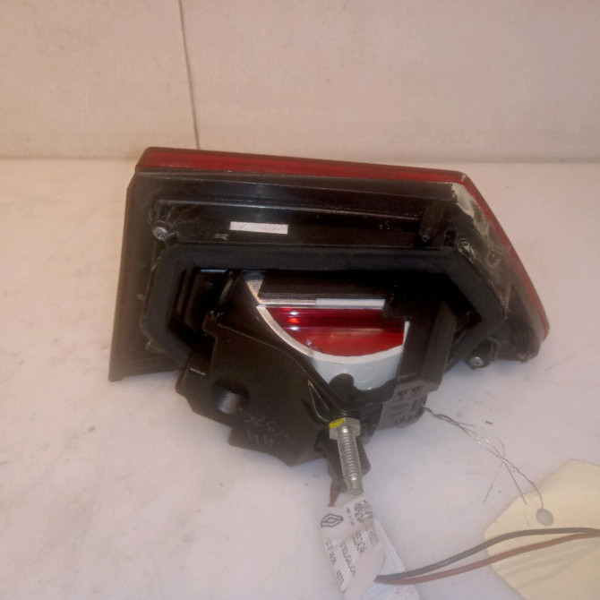 Feu arrière interieur gauche occasion RENAULT CLIO IV Phase 1 07-2012->... 0.9 TCE 90ch 3