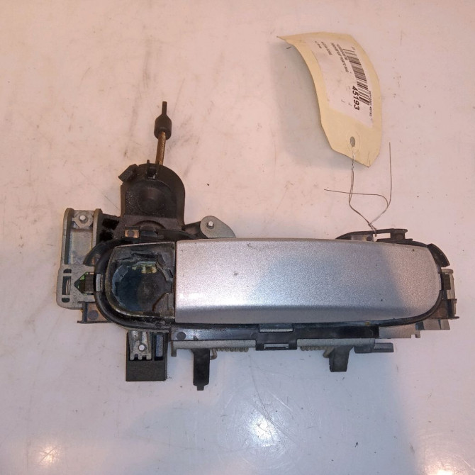 Poignee ext porte avg occasion AUDI A4 II 8E1837207 1