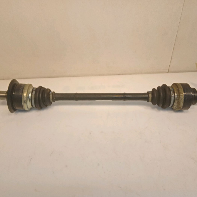 Transmission arrière gauche occasion B.M.W. SERIE 1 II Phase 1 08-2011->06-2015 33208680347 1