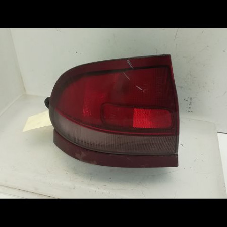 Feu arrière gauche occasion MAZDA 626 II Phase 3 11-1987->01-1992