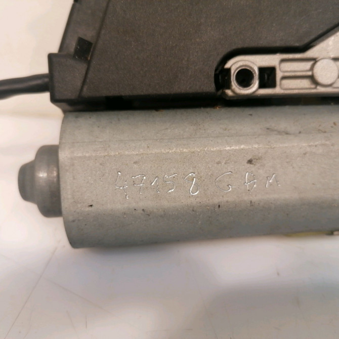 Moteur toit ouvrant occasion VOLKSWAGEN GOLF V Phase 1 11-2003->10-2008 2.0 TDI 140ch 1K0959591 3