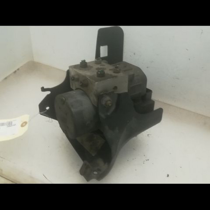 Unité hydraulique ABS occasion RENAULT SCENIC I Phase 2 08-1999->06-2003 1.9 DCI 100ch 7701045832 1