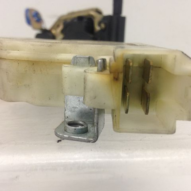 Serrure porte avg occasion NISSAN ALMERA TINO Phase 1 07-2000->04-2003 2.2 VDI 80503BM660 3