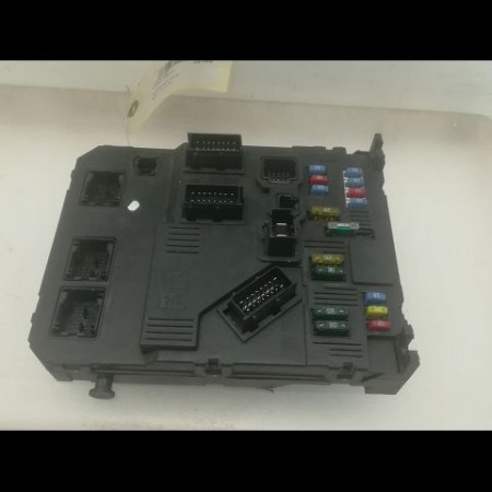 Platine fusible habitacle occasion PEUGEOT 407 Phase 2 07-2008->04-2011 2.0 HDI 16v 136ch
