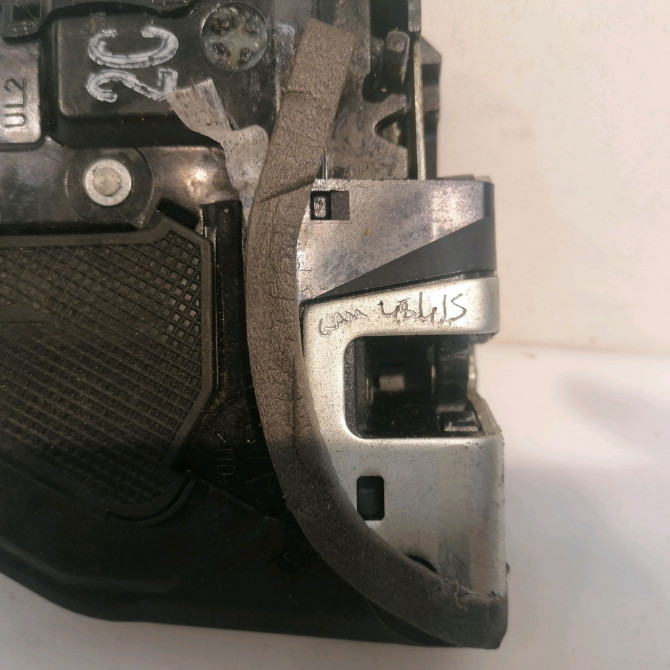 Serrure porte arg occasion TOYOTA AURIS I Phase 1 03-2007->03-2010 2.0 D-4D 6906002170 4