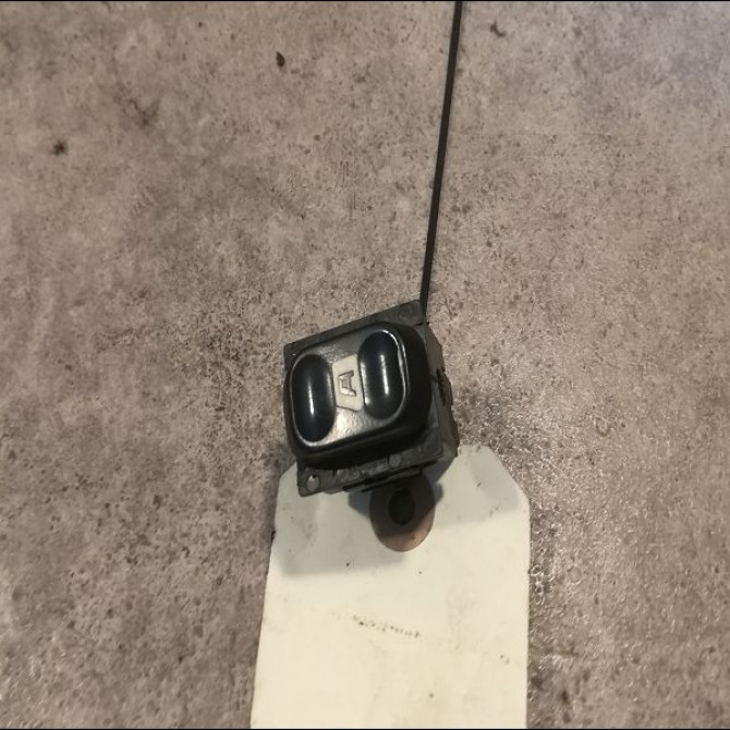 Commande lève-glace porte avant gauche occasion PEUGEOT PARTNER I Phase 1 01-1997->12-2002 2.0 HDI 6552Z7 1