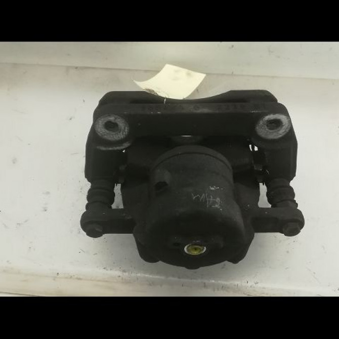 Etrier de frein avant gauche occasion KIA VENGA Phase 2 01-2015->... 581801PA00 2