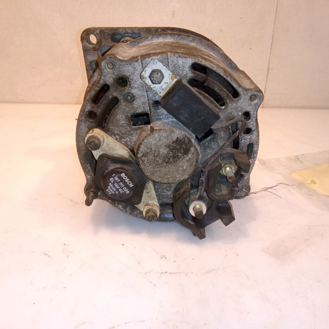 Alternateur occasion OPEL CORSA II Phase 1 03-1993->04-1997 1.4i 10480409 2