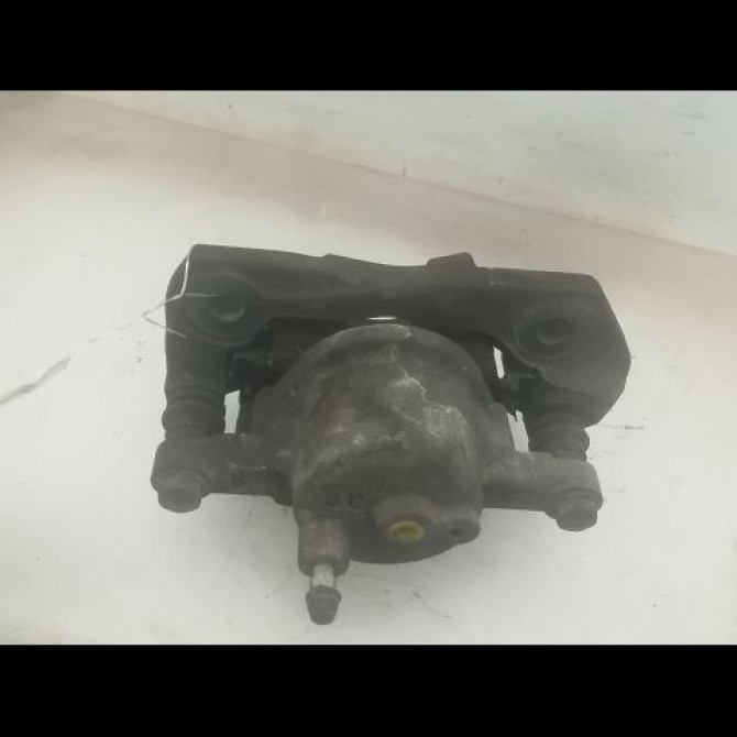 Etrier de frein avant gauche occasion TOYOTA YARIS I Phase 1 04-1999->03-2003 1.3 4775052010 2