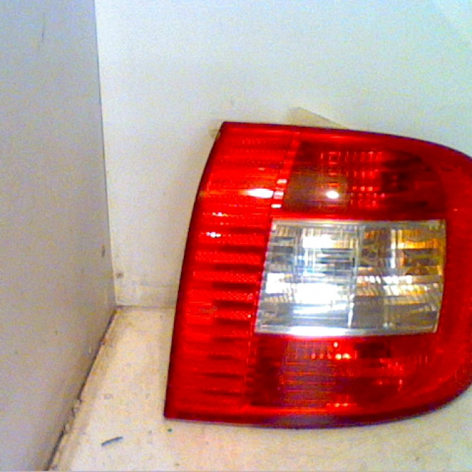 Feu arrière droit occasion FIAT MULTIPLA Phase 1 01-1999->09-2004 51720552 1